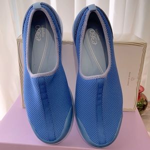 Slip on Sneaker by EasySpirit